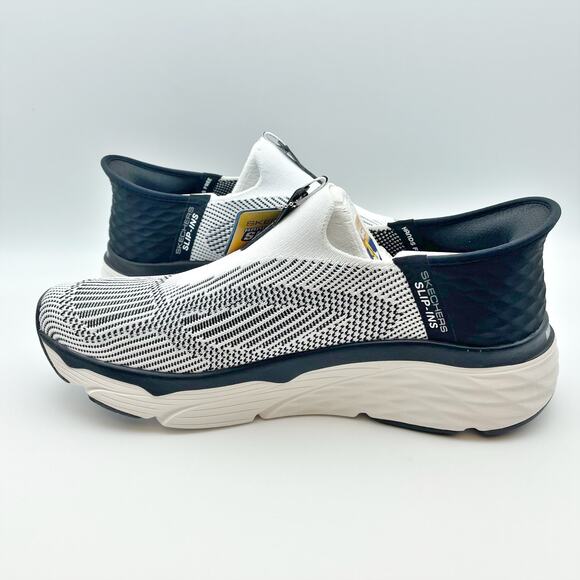Skechers Men's Max Cushioning Elite Slip On Sneakers Size 9 Black White Knit NIB - Picture 7 of 11